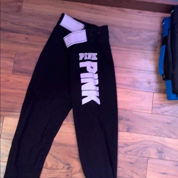 Victoria secret pink sweats - Picture 2 of 3